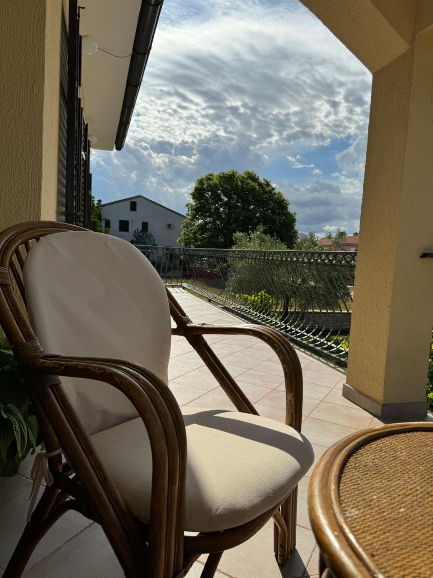 Apartman Ostrea *** บาเล ภายนอก รูปภาพ