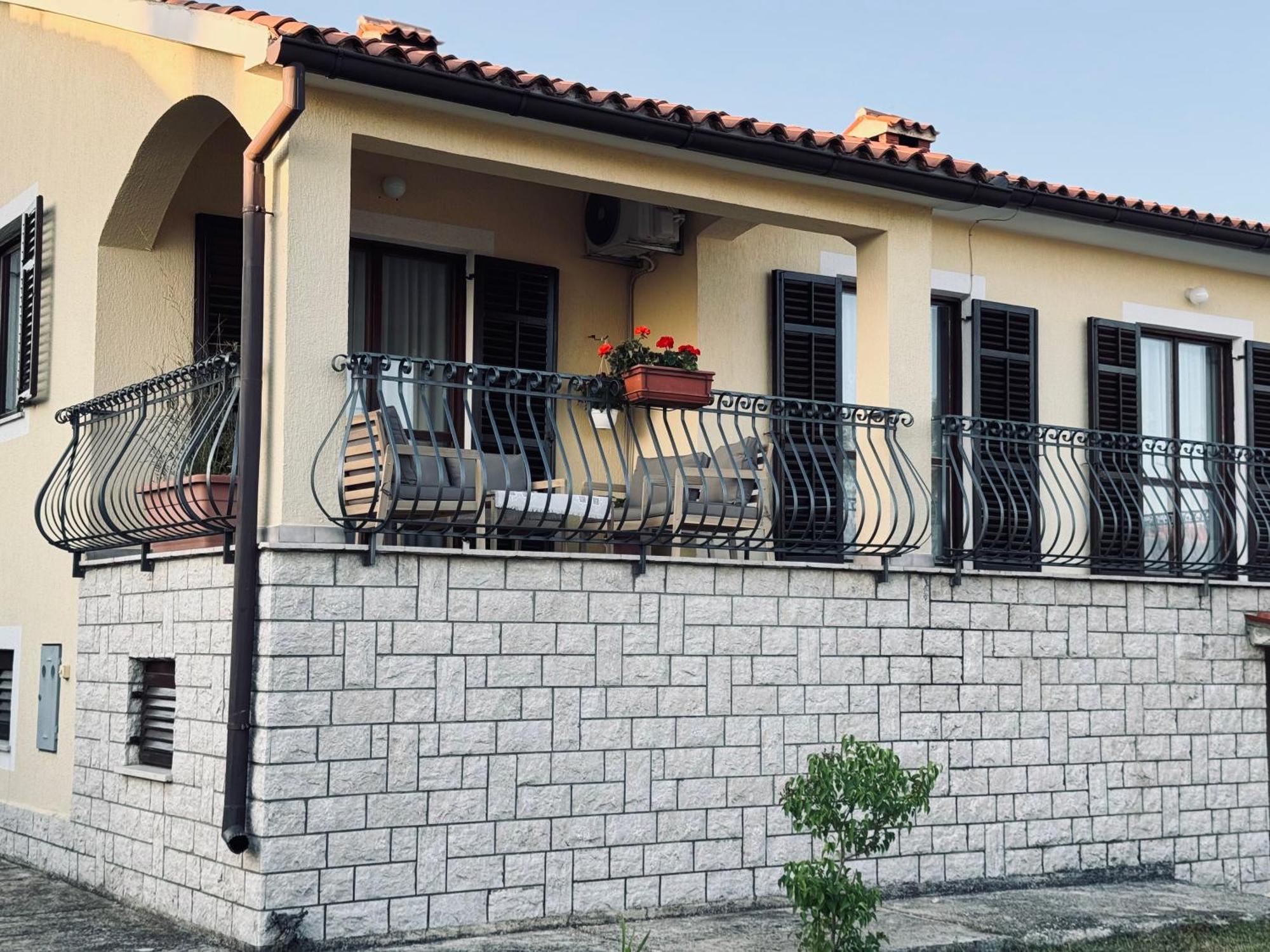 Apartman Ostrea *** บาเล ภายนอก รูปภาพ